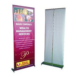 mẫu standee đẹp 5
