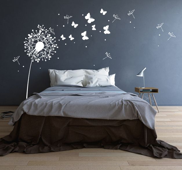 In Decal Dán Tường: Biến Tường Trống Trải Thành Kiệt Tác Nghệ Thuật Thi Công In Decal Dán Tường Đơn Giản Tại Nhà