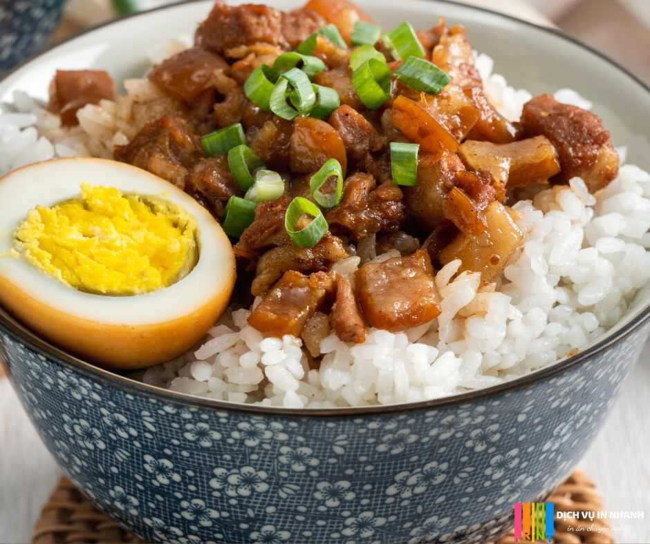 Món Ăn Đặc Trưng Dịp Tết Trung Thu: Hương Vị Truyền Thống và Hiện Đại Thịt Kho Trung Thu