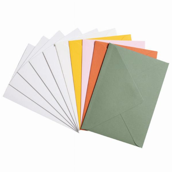 Danh thiếp in UV sáng tạo với hiệu ứng nổi bật, màu sắc tương phản, thu hút ánh nhìn.